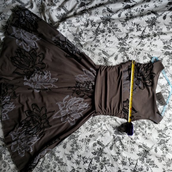 Lilikoi Peony Dress - NEW with Tags - Picture 5 of 10